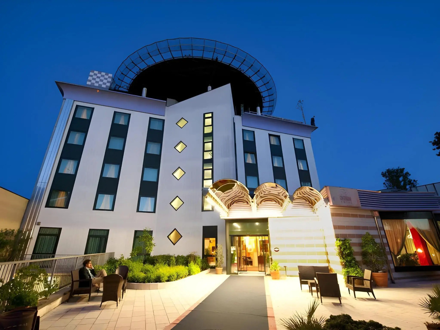 Castagna Palace Hotel & Restaurant