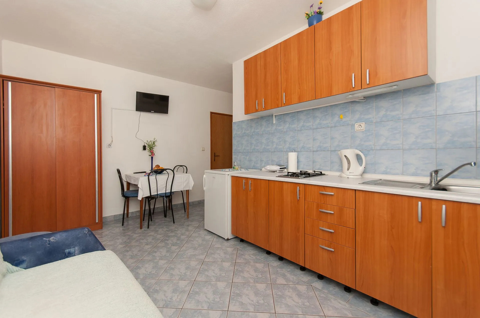 Apartment Franka - beautiful sea view & parking: A4 Stanici, Riviera Omis