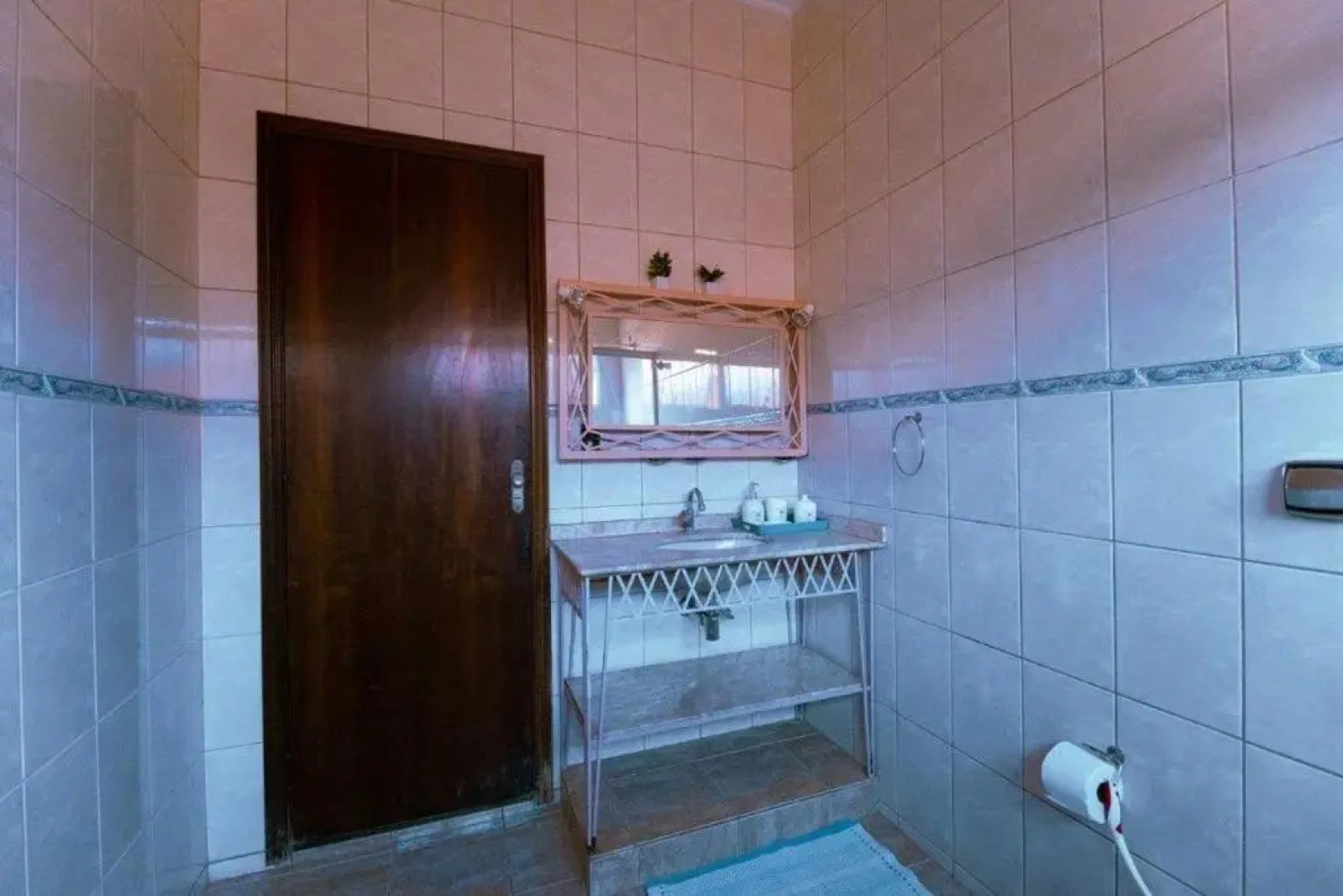 Sobrado relaxante com 4 quartos, enxoval completo , perfeito para famílias grandes