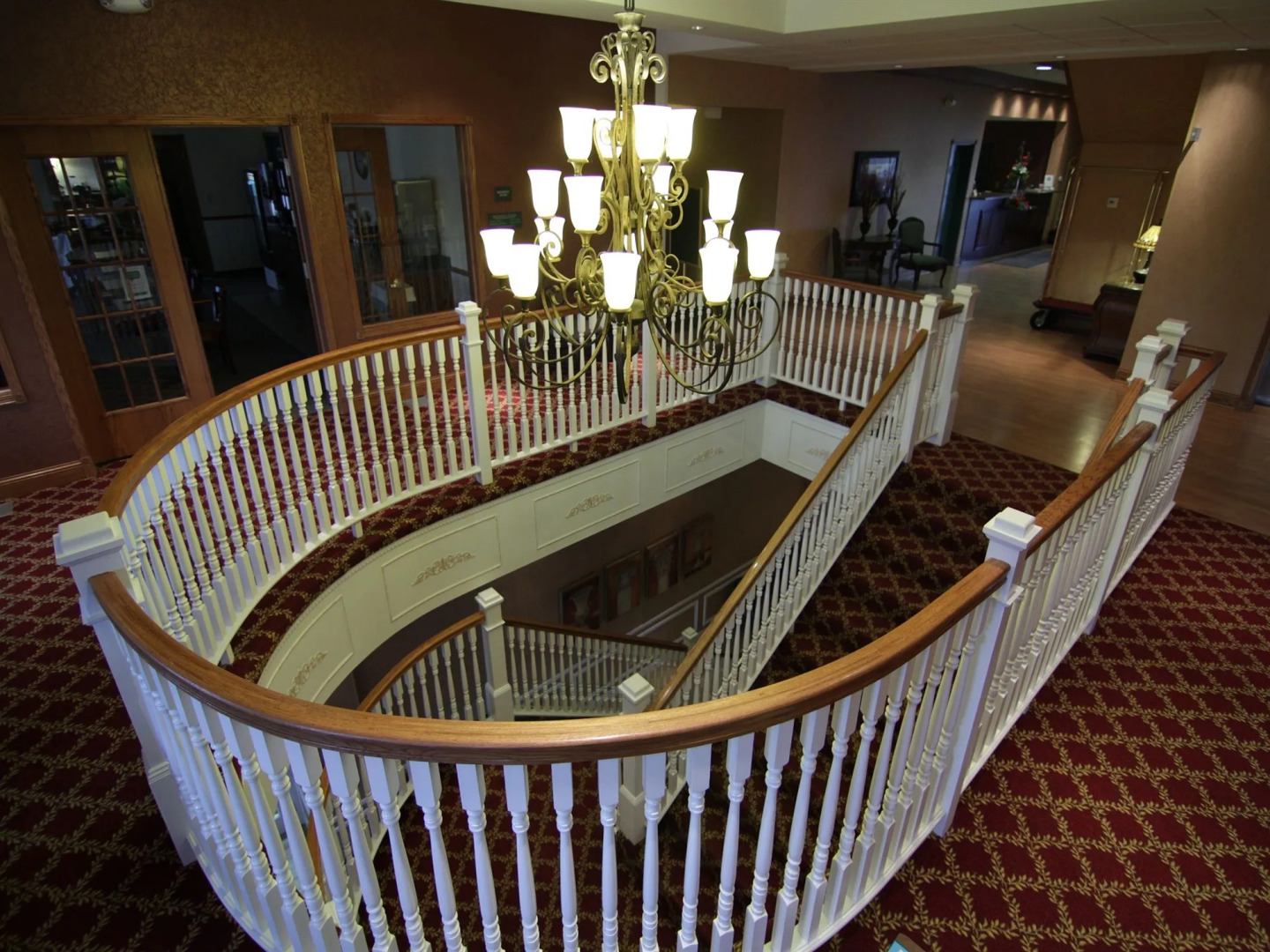 Town & Country Inn and Suites