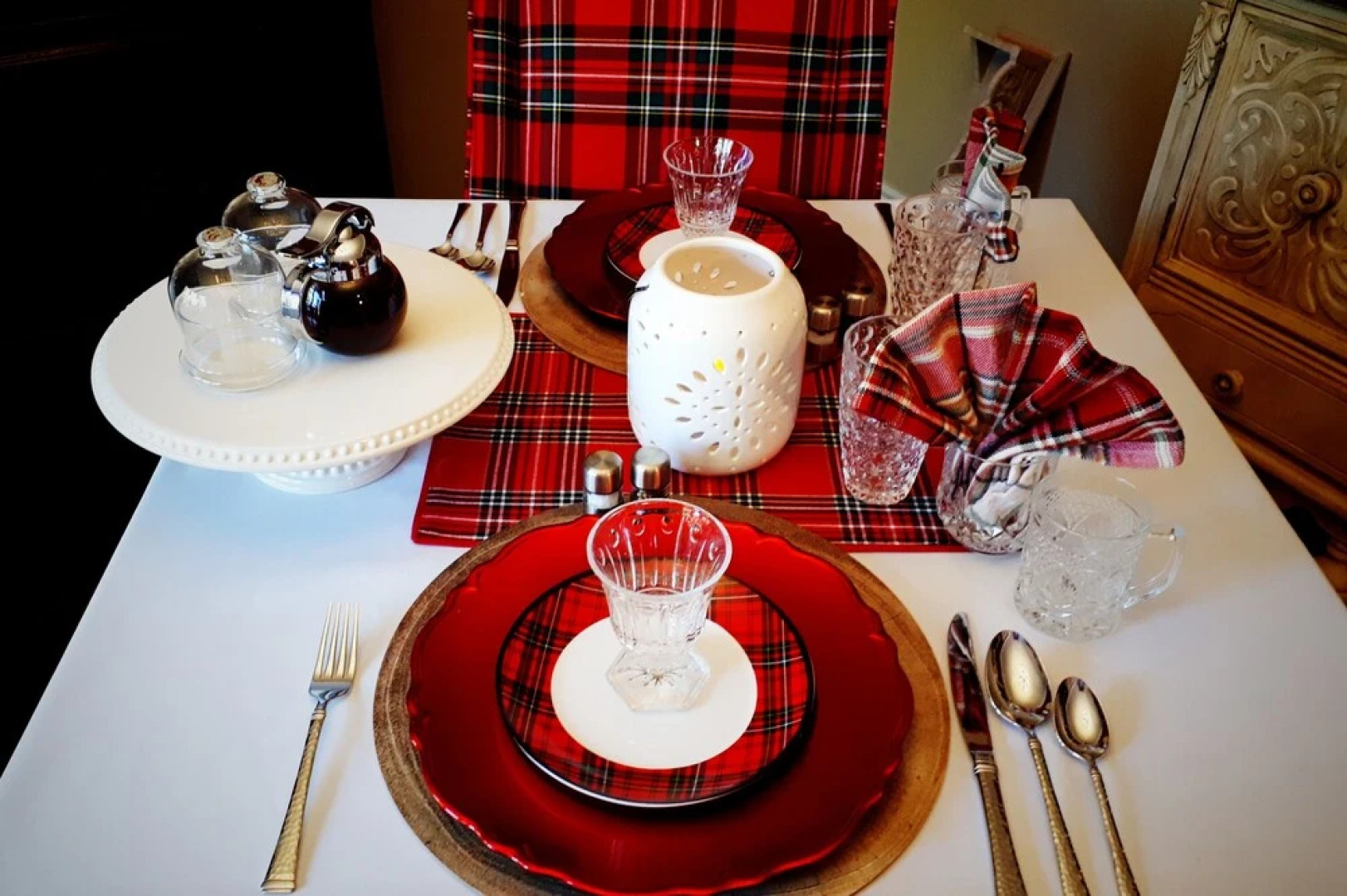 The Tartan House B & B