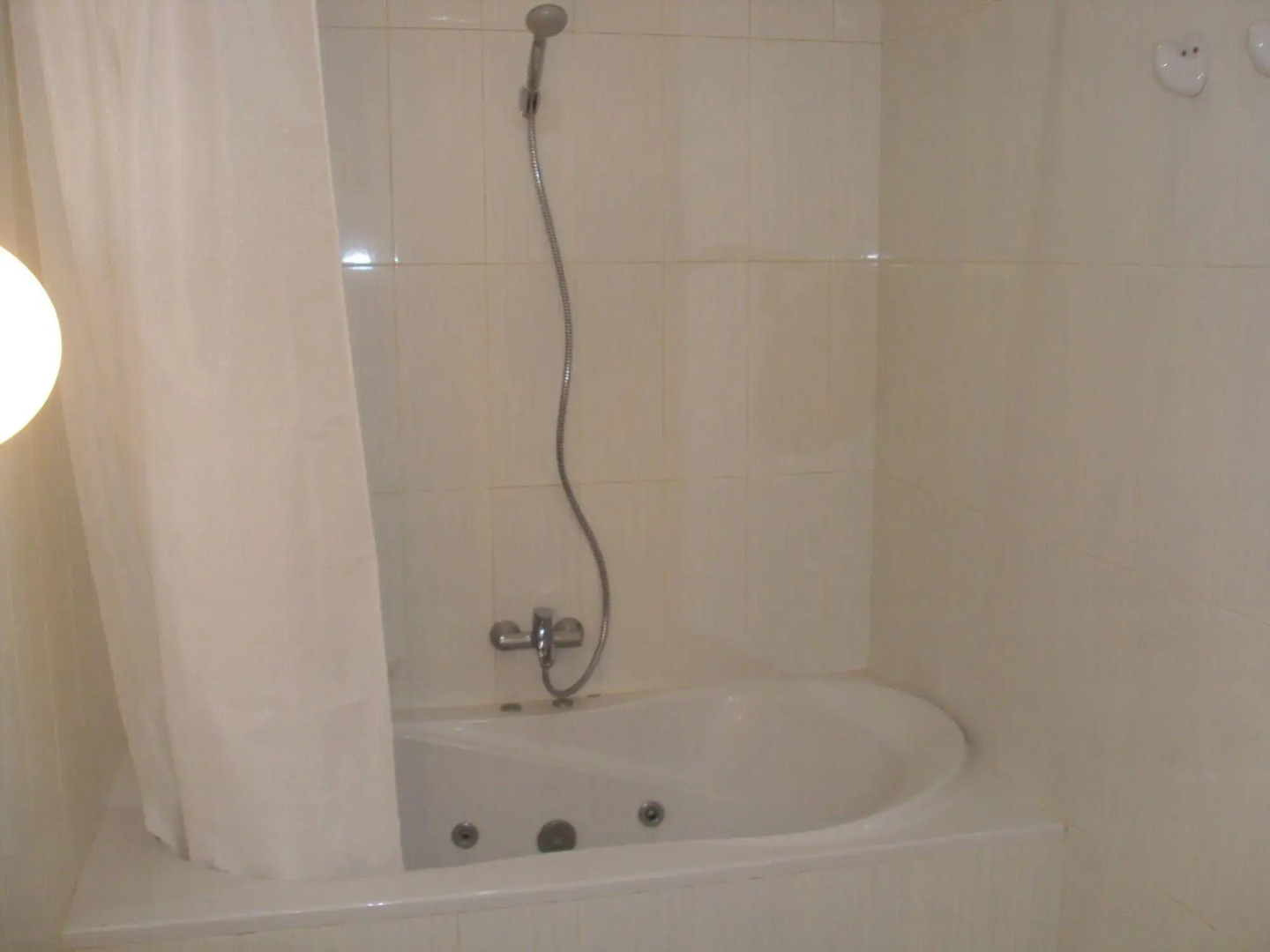 Hotel Corniche Palace