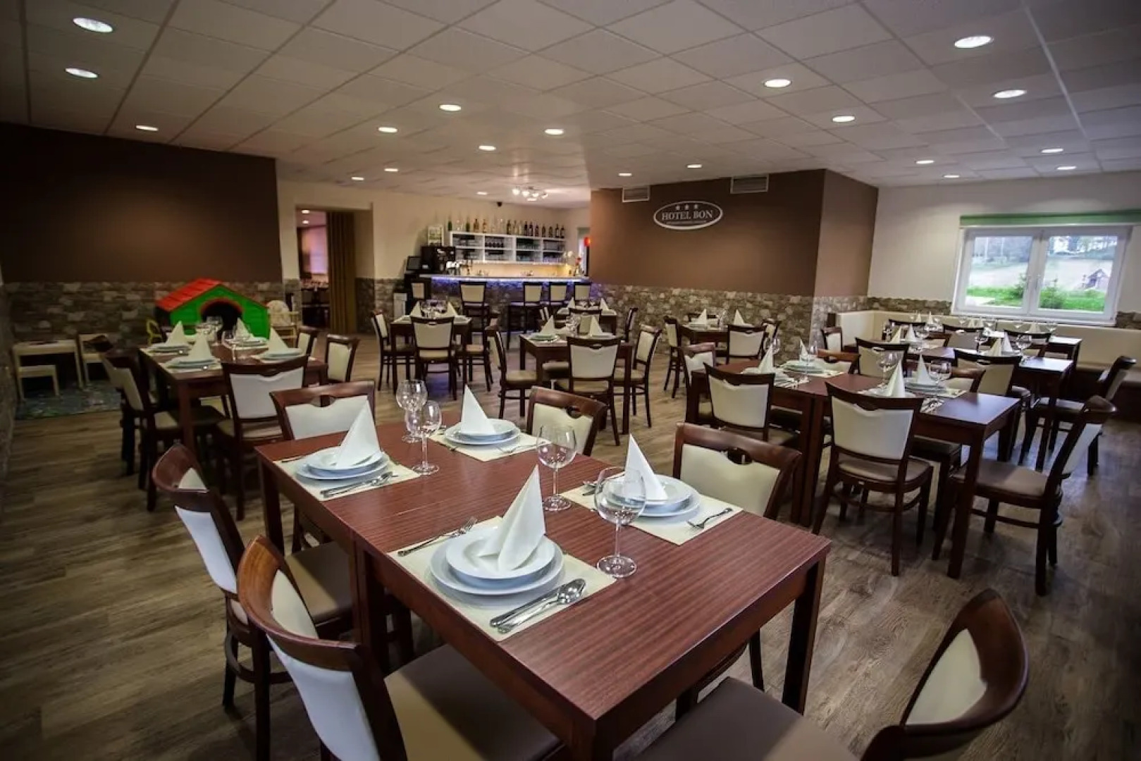 Hotel Bon