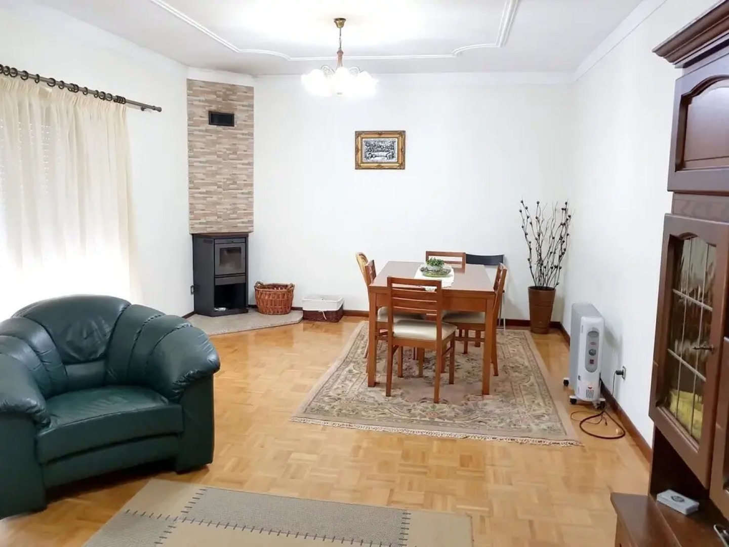 House With 3 Bedrooms in Lajeosa, With Wonderful Mountain View, Enclosed Garden and Wifi Near the Slopes