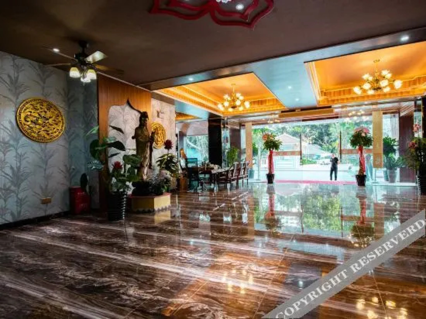 西双版纳景洪隆泰花园酒店(告庄星光夜市店)