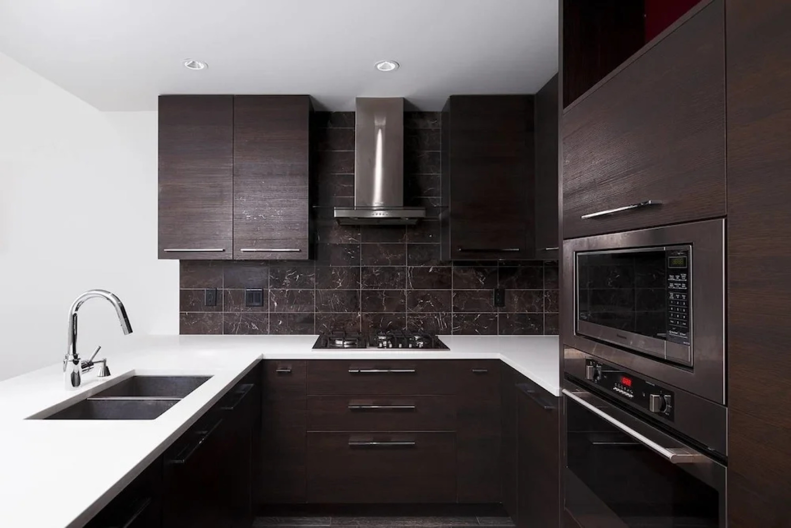 Modern Bright Townhome in Richmond