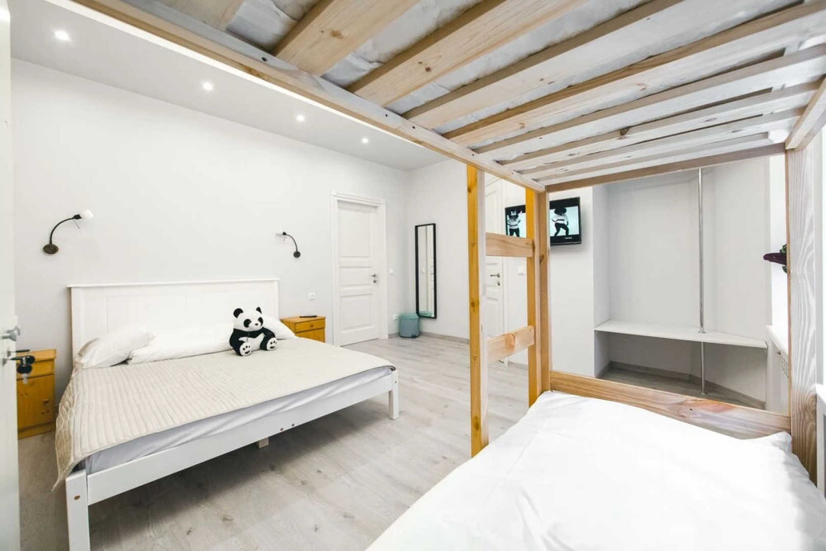 Safe Haven Nevsky 95 - Hostel