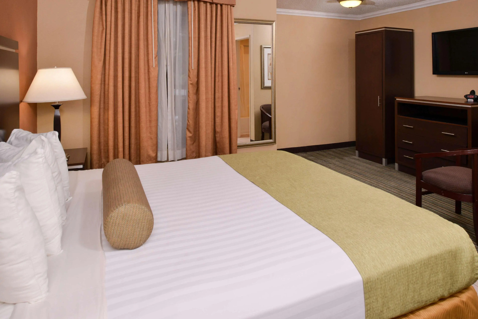 Best Western Courtesy Inn Hotel - Anaheim Resort at the Park