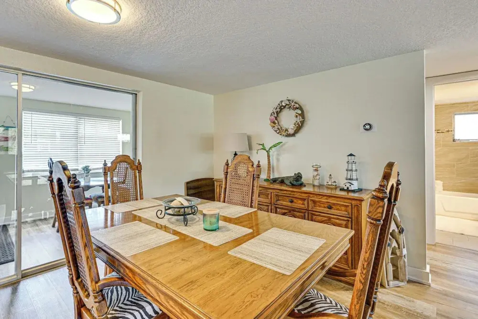 Swim, Fish & Relax: Port Richey Gem w/ Yard!