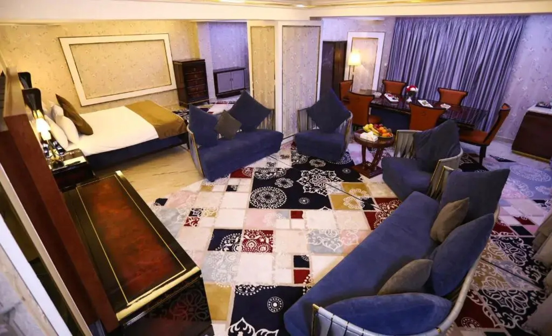 Qasr AlDur Hotel