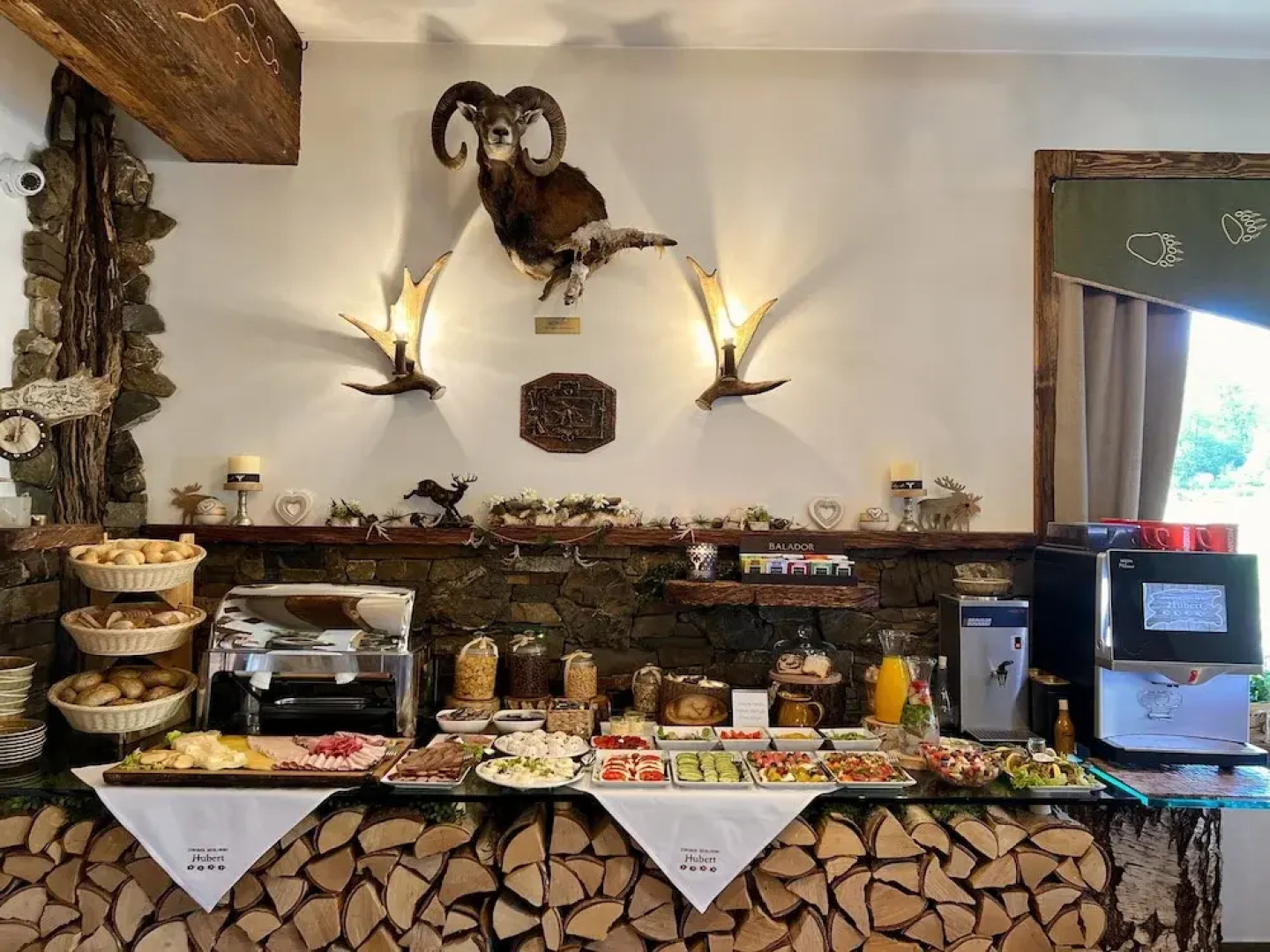 Dworek Mysliwski Hubert