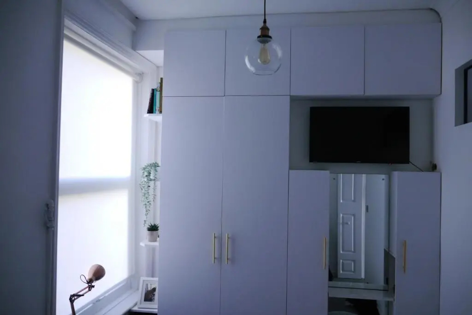 Beachfront SEA-VIEW apartment & BALCONY