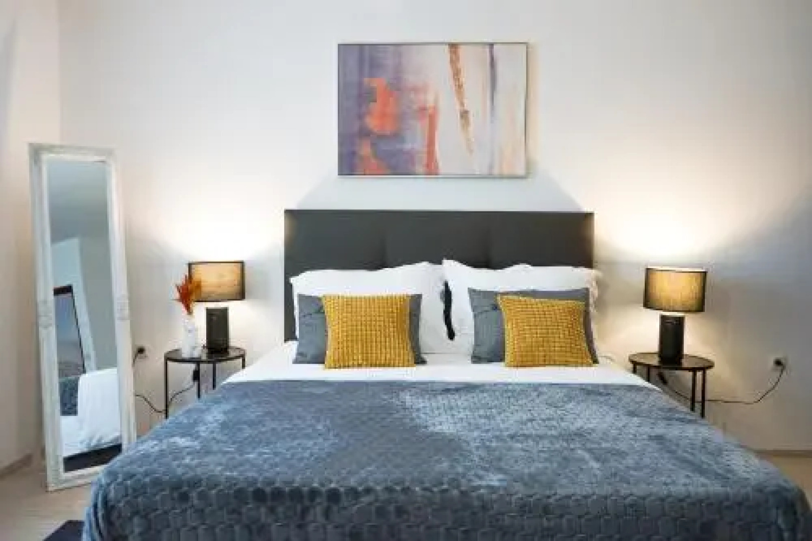 Villa Leon, Wonderful Family Apartment with Pool