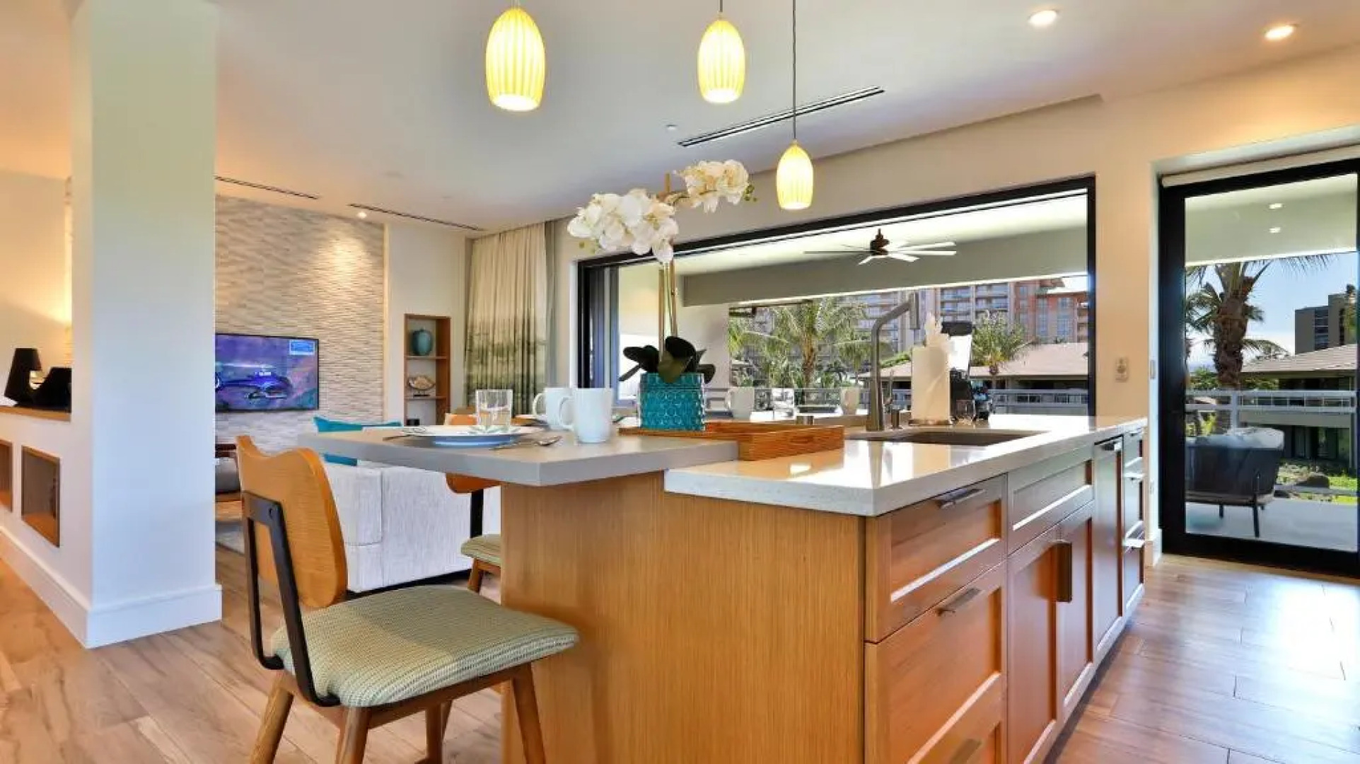 Maui Westside Presents - Luana Garden Villas 15D