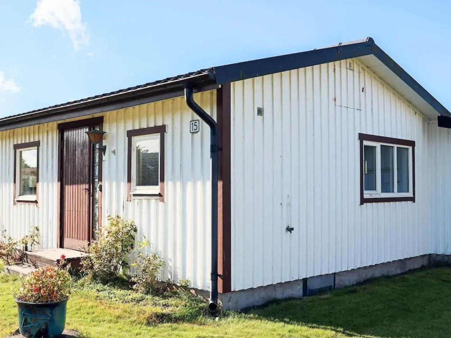 Welcoming Cottage Near the Sea-by Traum