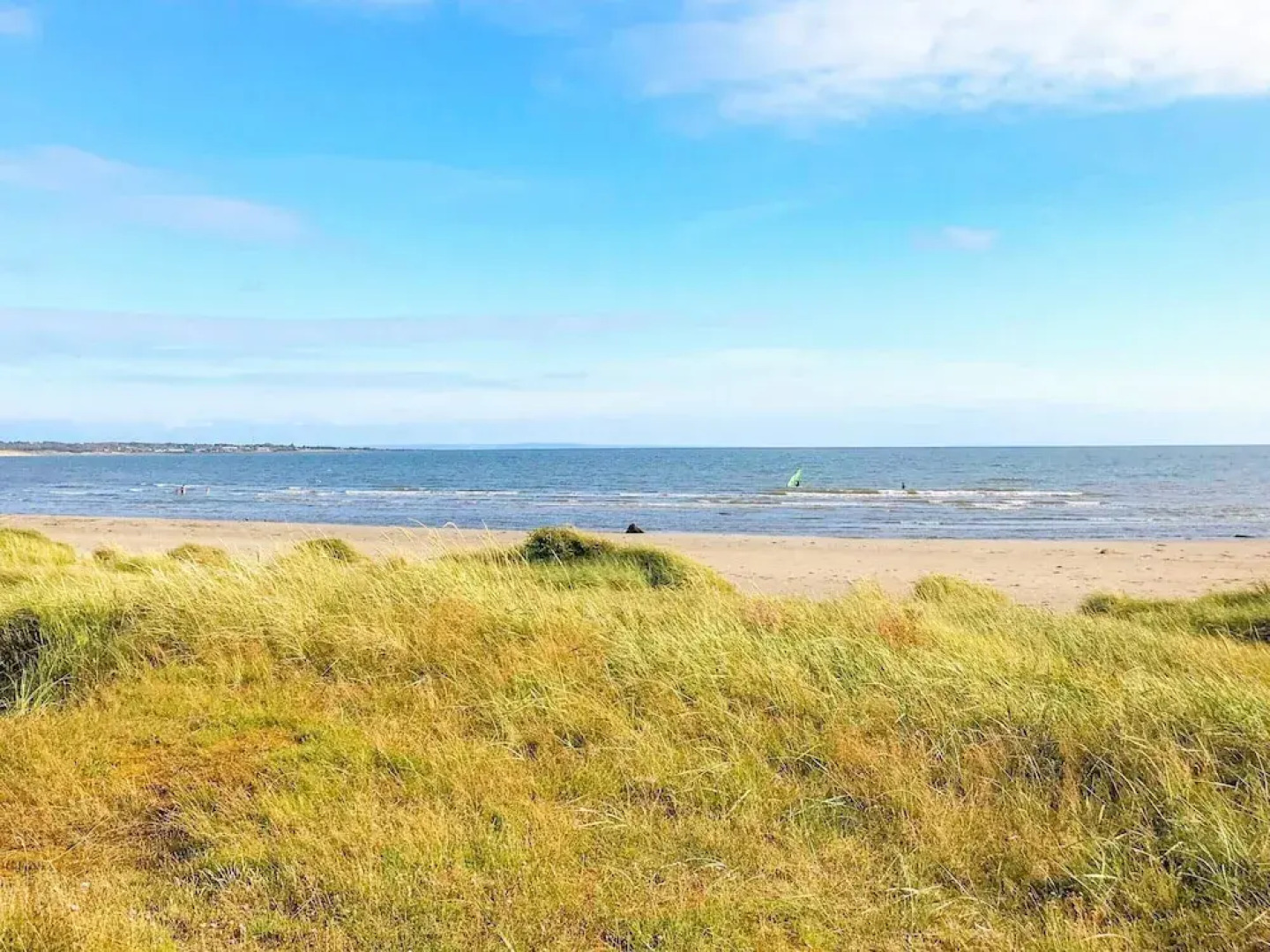 Welcoming Cottage Near the Sea-by Traum