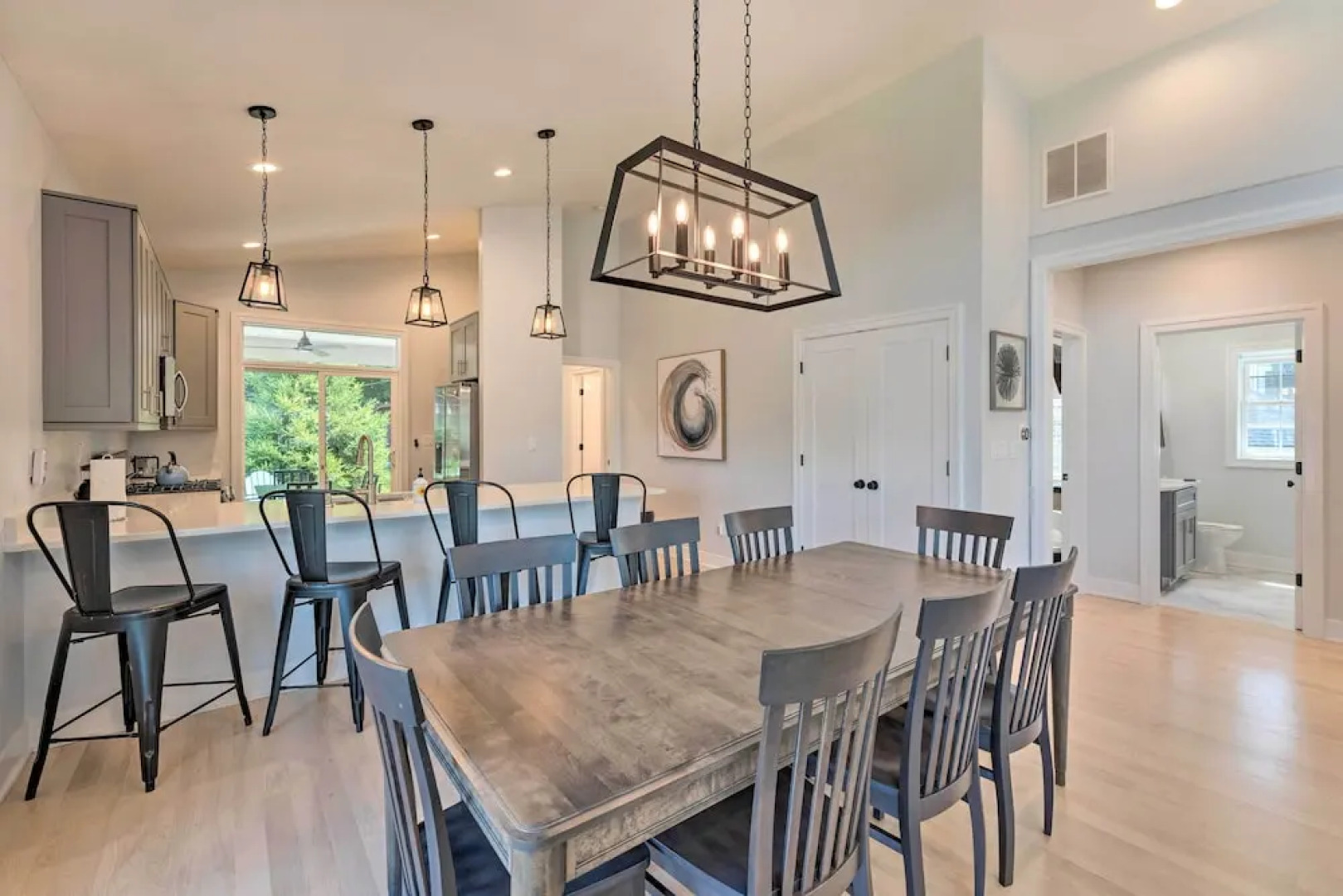 Fantastic House: Balcony, Steps to Lake Como!