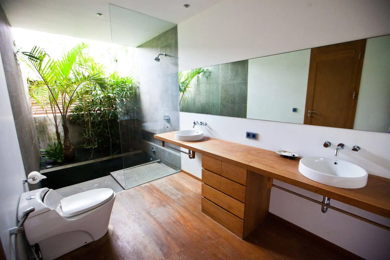 Jimbaran Balangan Beach Front Villa Nakar