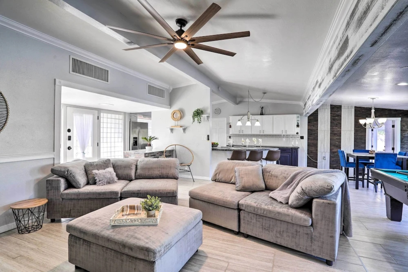 Modern Seminole Home w/ Patio, 3 Mi to Beach!