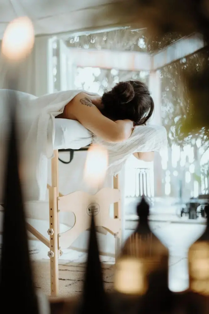 Te Whaanga Retreat & Spa Lodge & Canvastown Luxury Glamping Tents