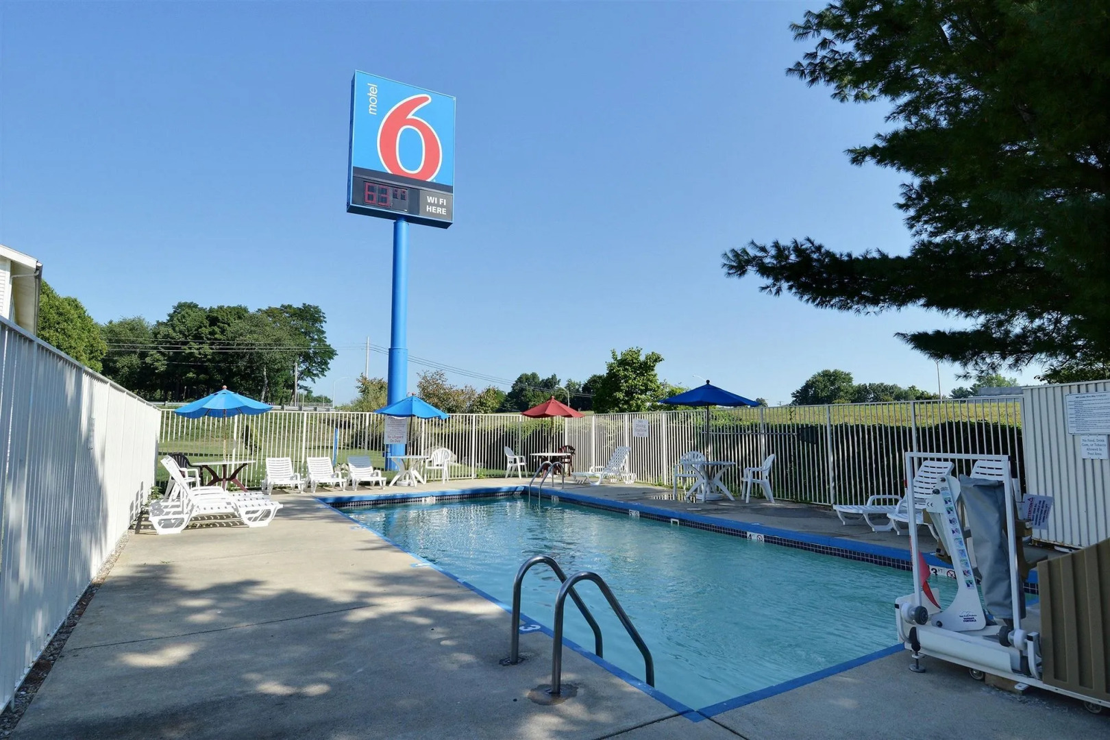 Motel 6 Nashua, NH - North