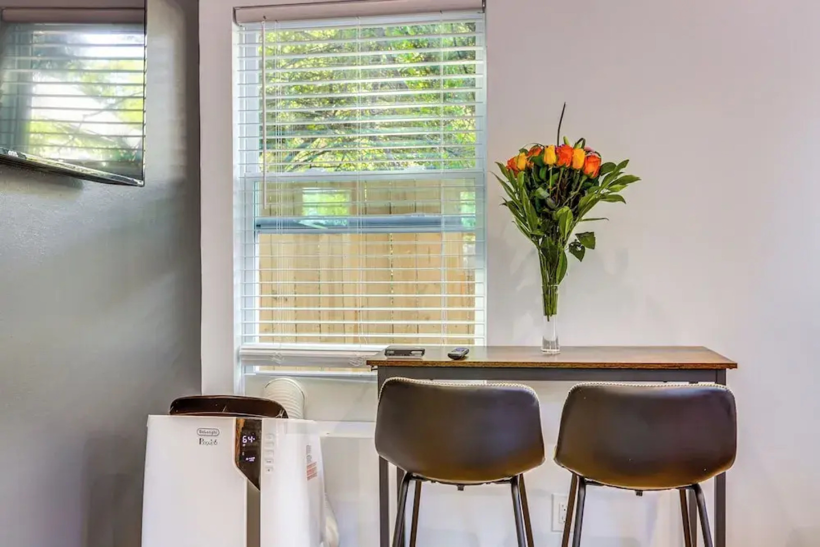 East Point Gem: 8 Mi to Dtwn Atlanta!