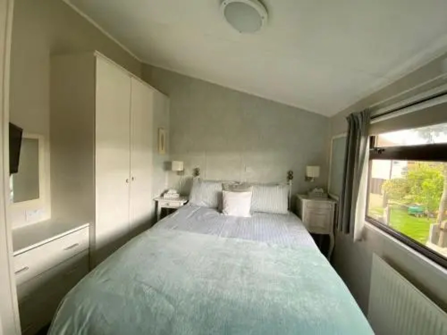 Rew Farm Country & Equestrian Accommodation