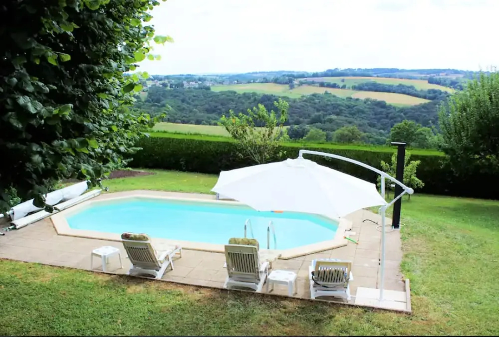 House With 6 Bedrooms in Mur-de-barrez, With Private Pool, Furnished G