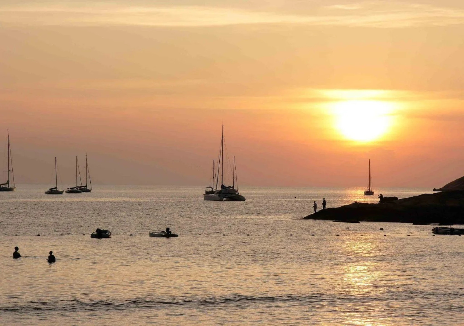 All Seasons Naiharn Phuket