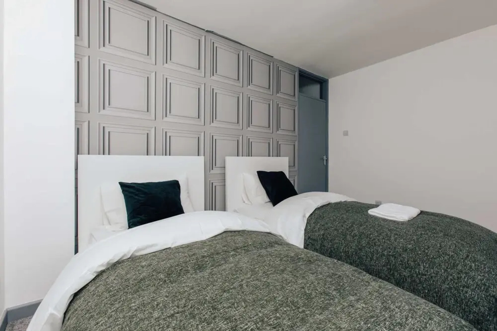 Stunning 3 BD Townhouse IN Tipton-15 Mins TO Bham