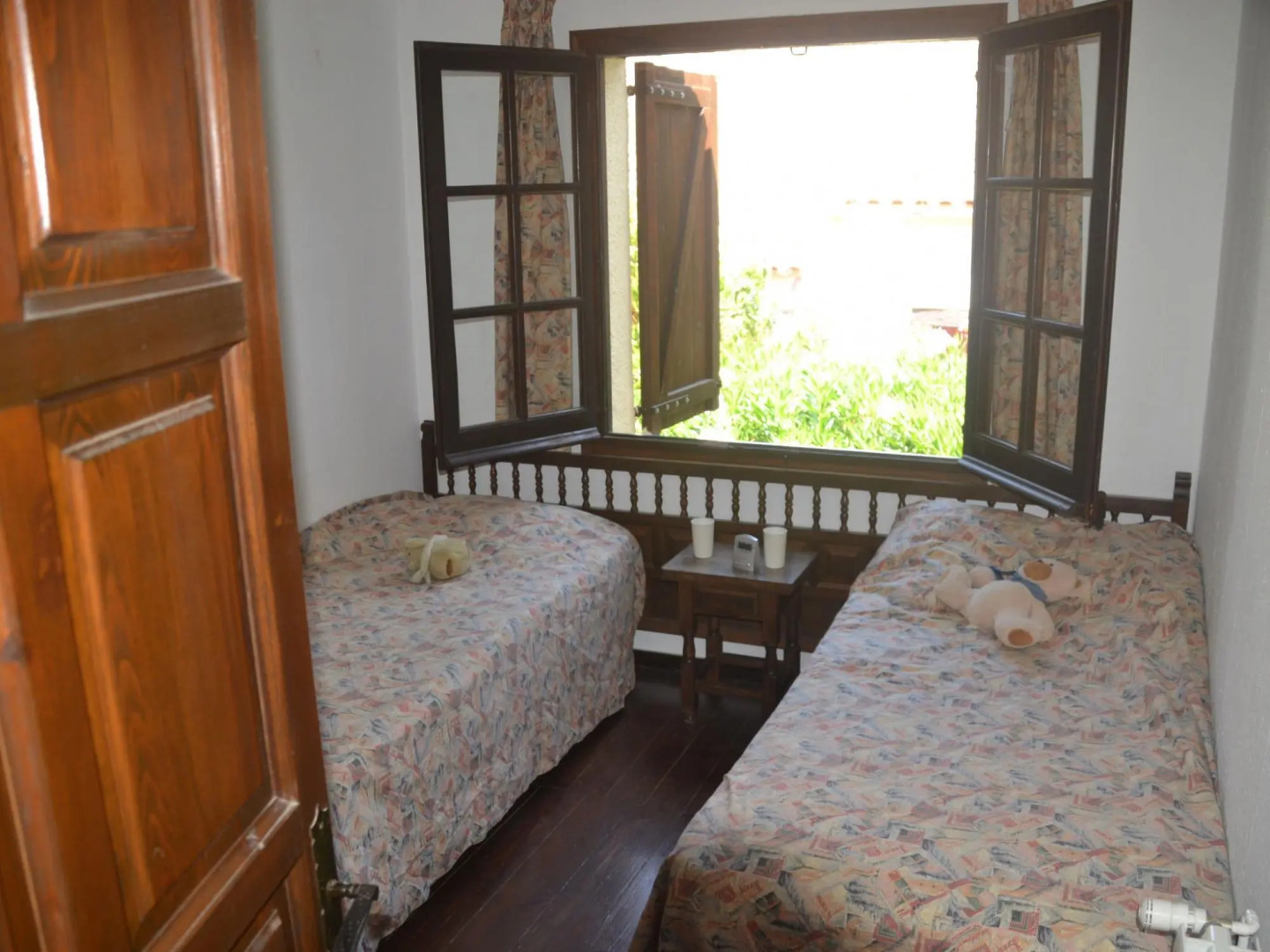 Cozy Holiday Home in L'Estartit with Swimming Pool