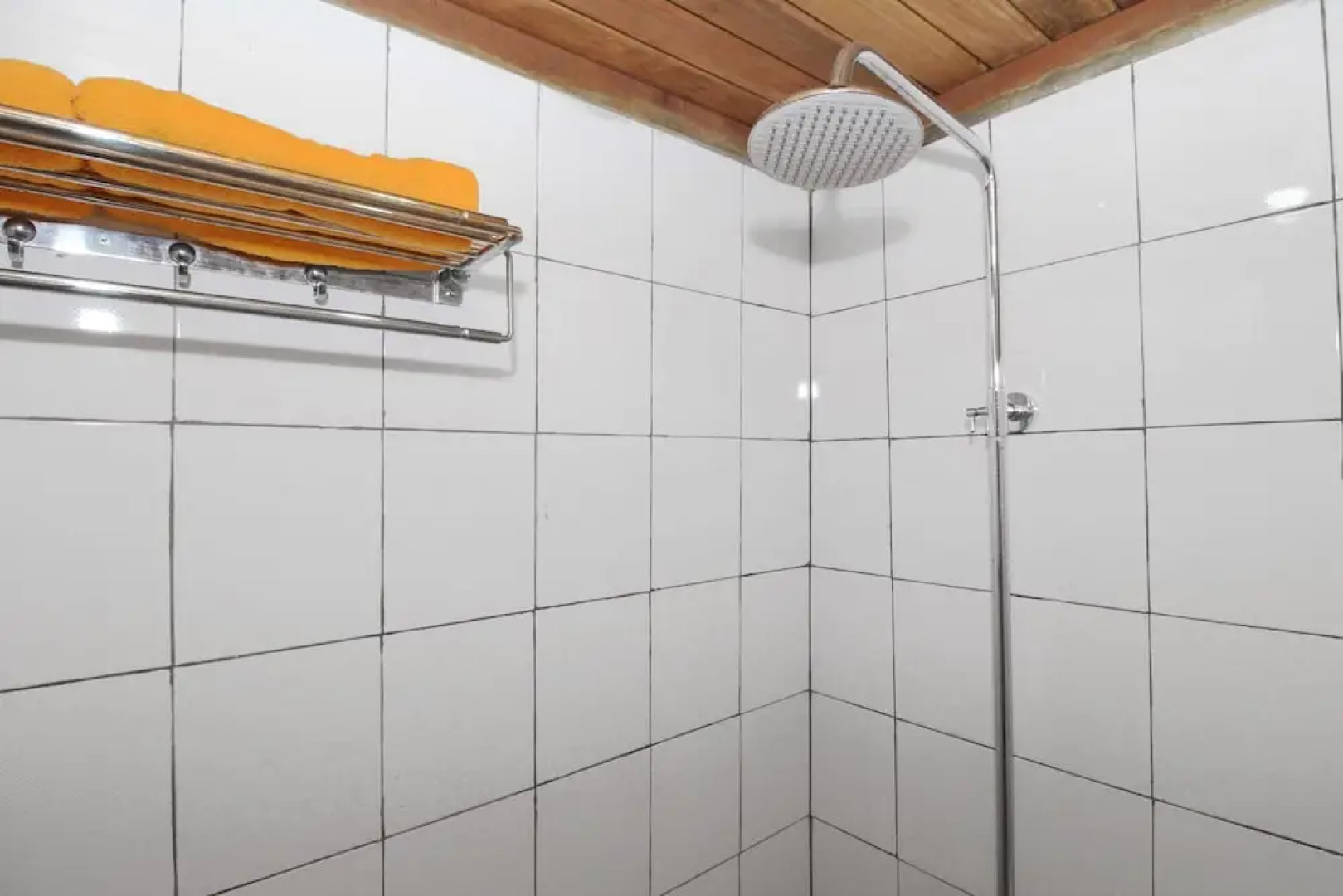 Airy Bangunharjo Parangtritis KM 4 Desa Saman Dua Yogyakarta