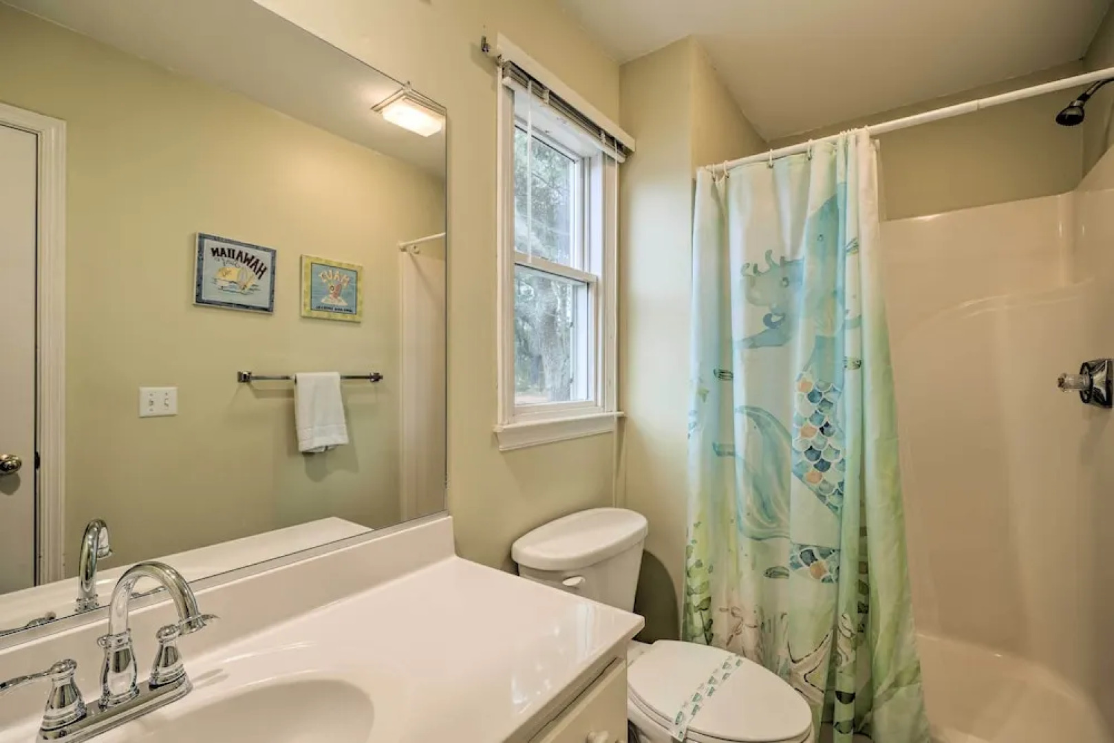 Coastal Home w/ Community Pool < 2 Miles to Beach!