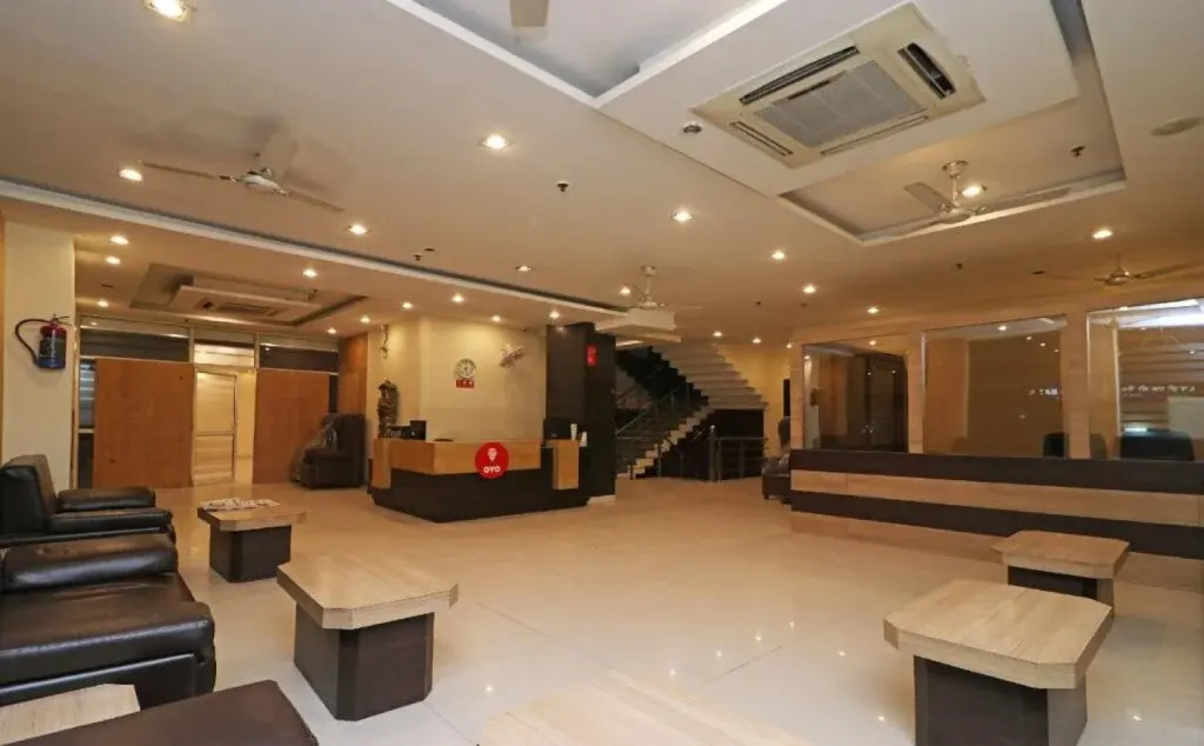 OYO 11629 Hotel Sunshine Inn