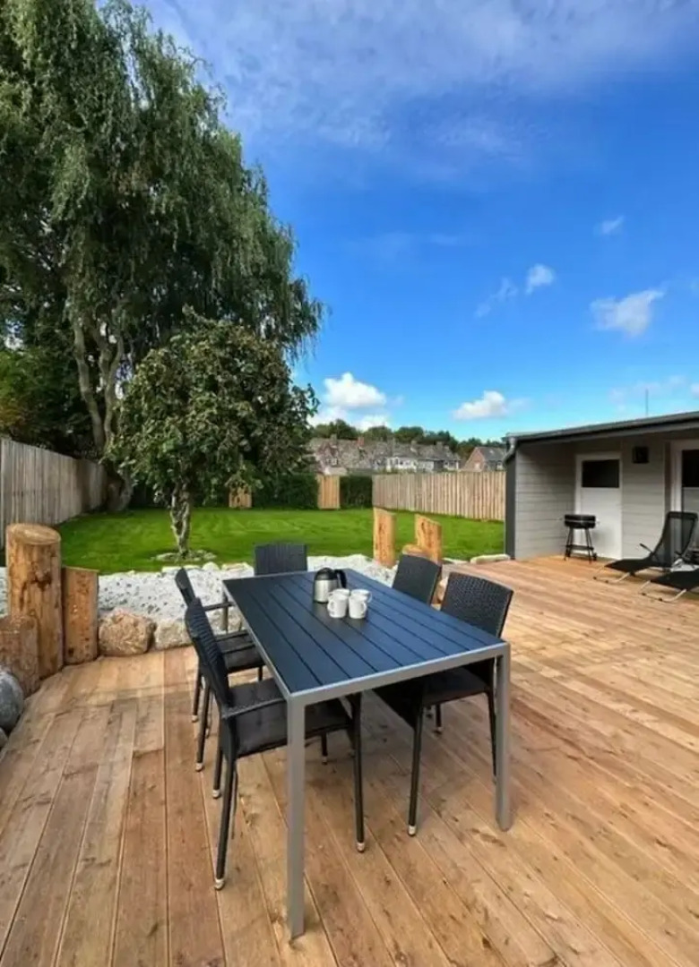 Friesenstuv Modern Retreat