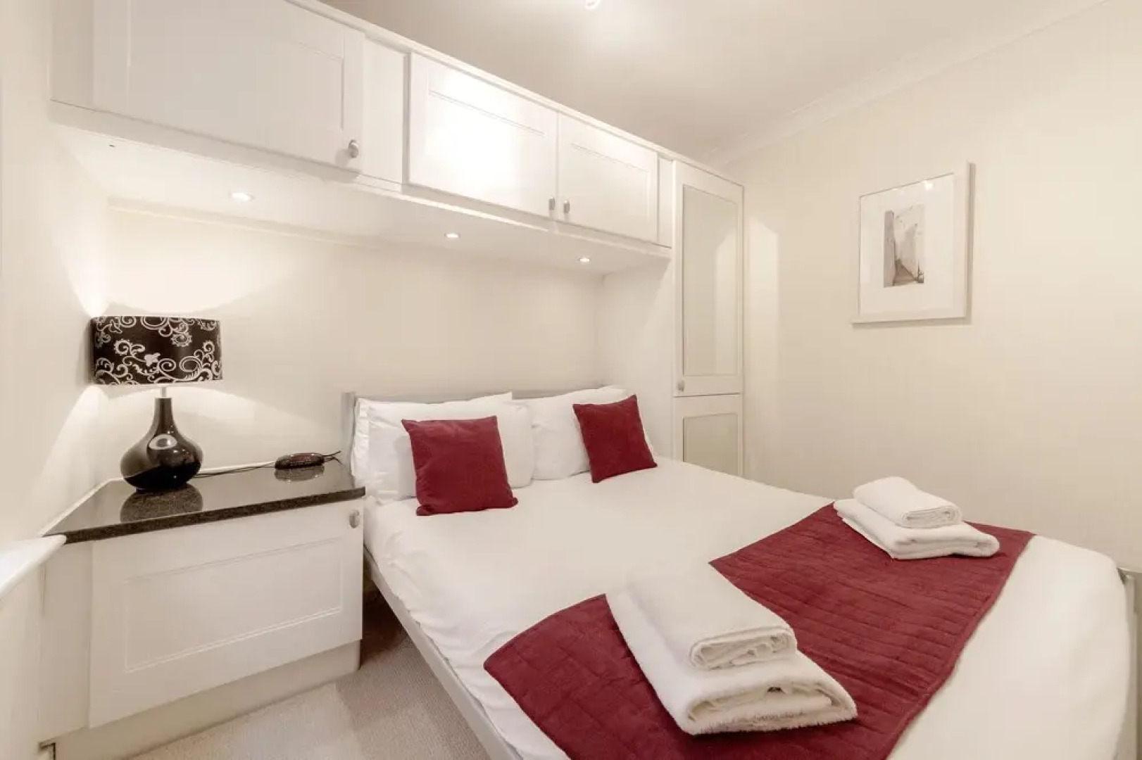 Roomspace Apartments -Royal Swan Quarter