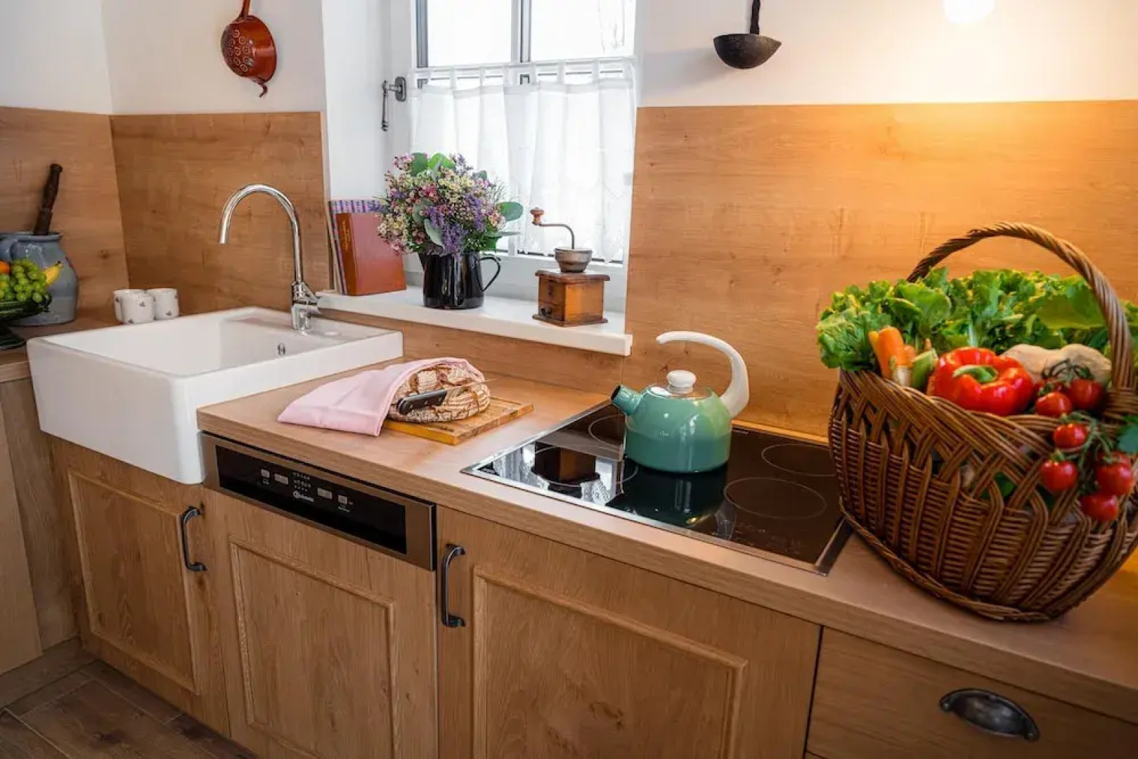 Chalet by Grundlsee Near Ski Slopes