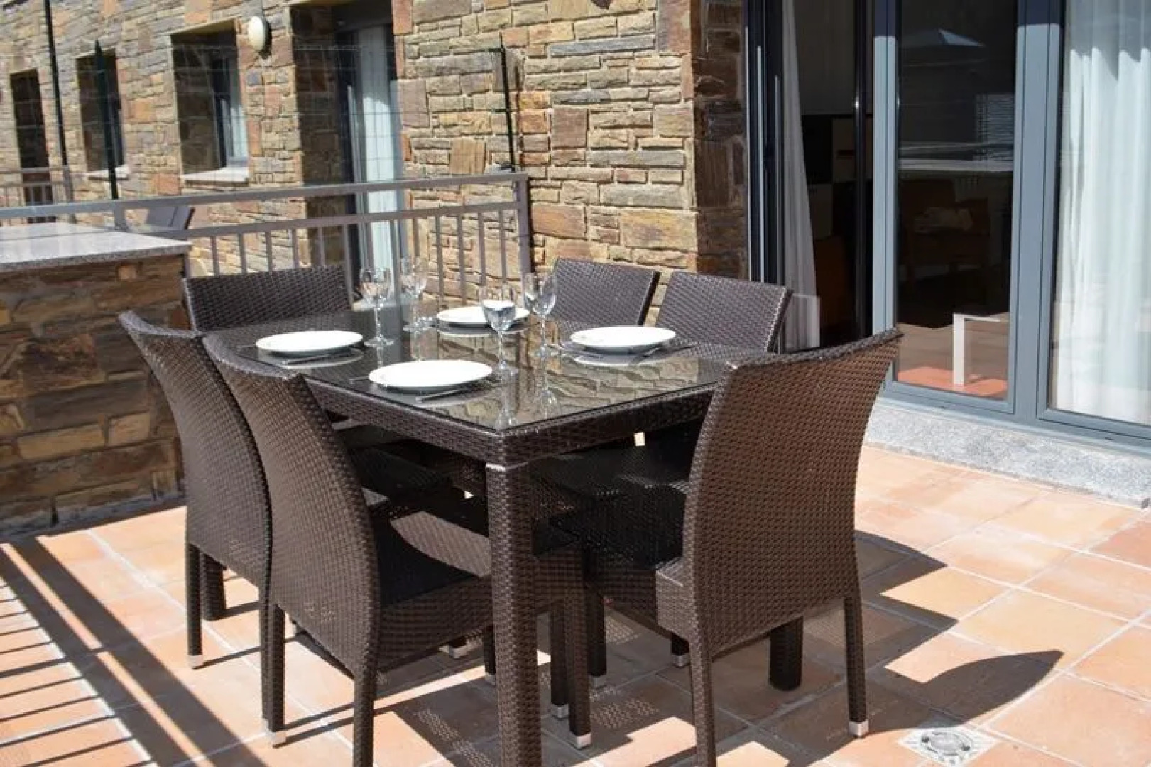 Peretol Apartments 1950M