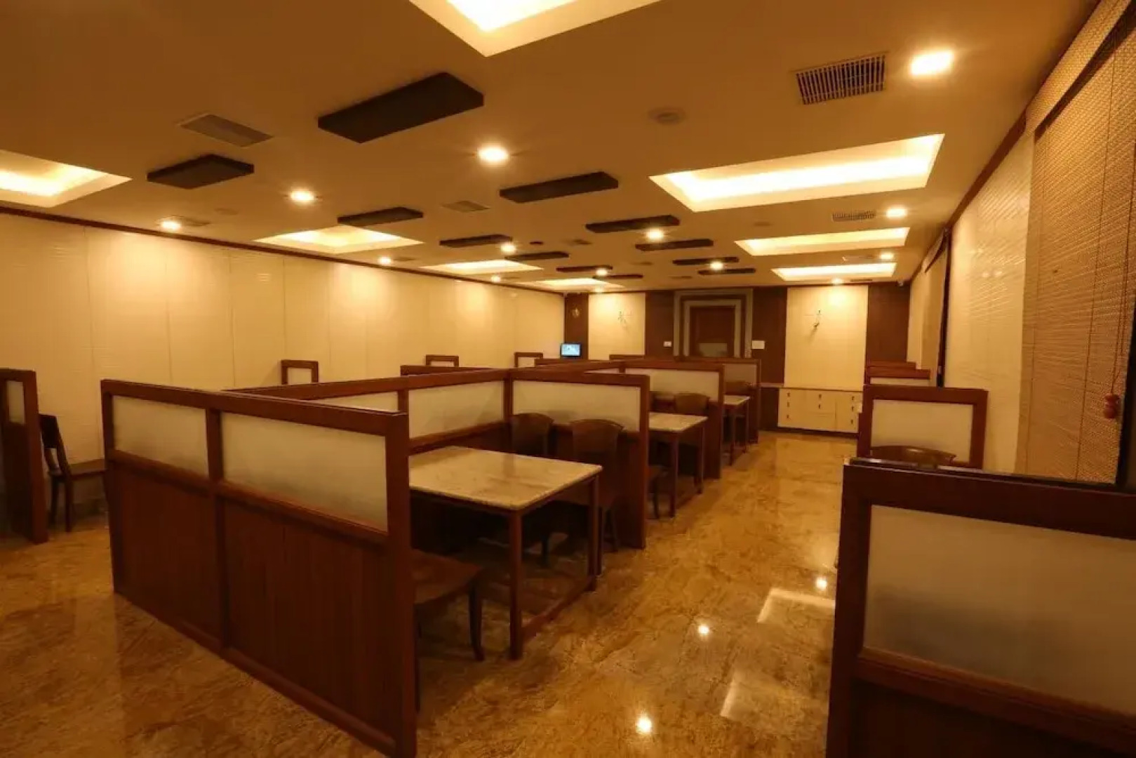 Kyriad Prestige Mayapuri Amira