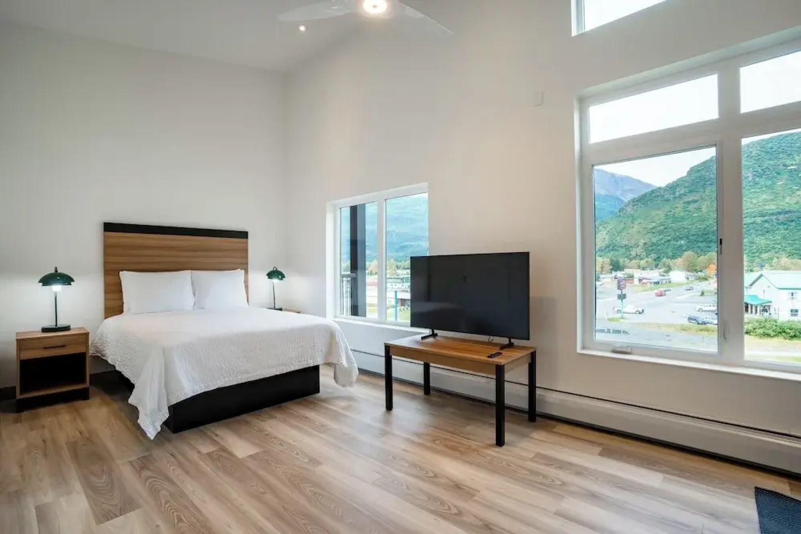Chugach Naswik Suites