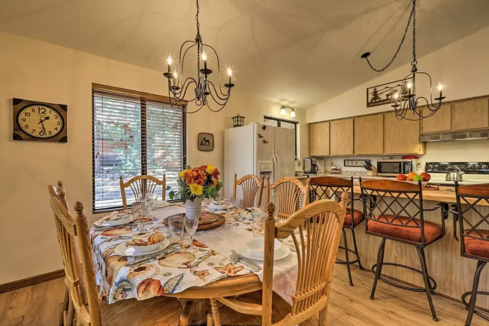 Munds Park Mountain Getaway: Hike, Golf & Unwind!