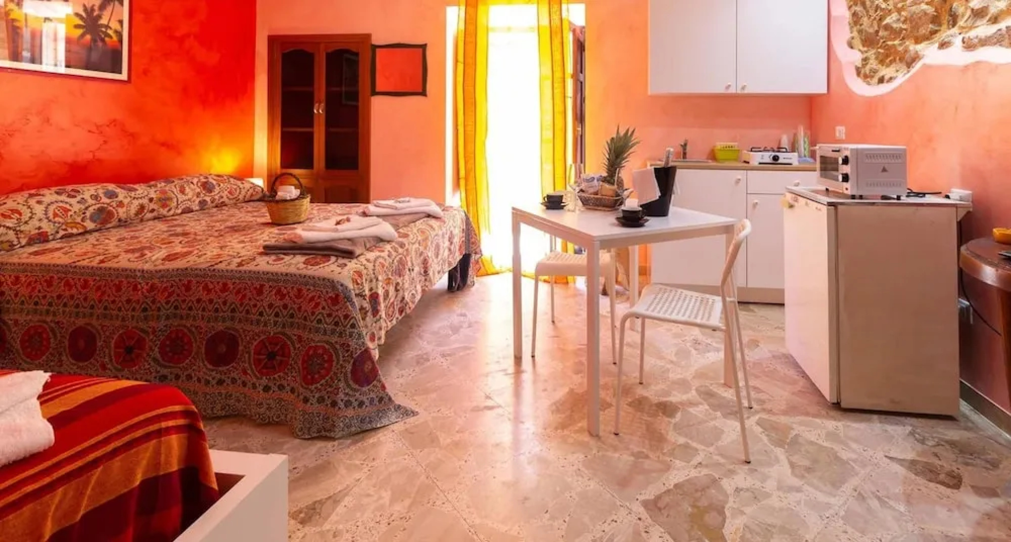 Studio in Castelbuono with wonderful city view balcony and WiFi 13 km from the beach