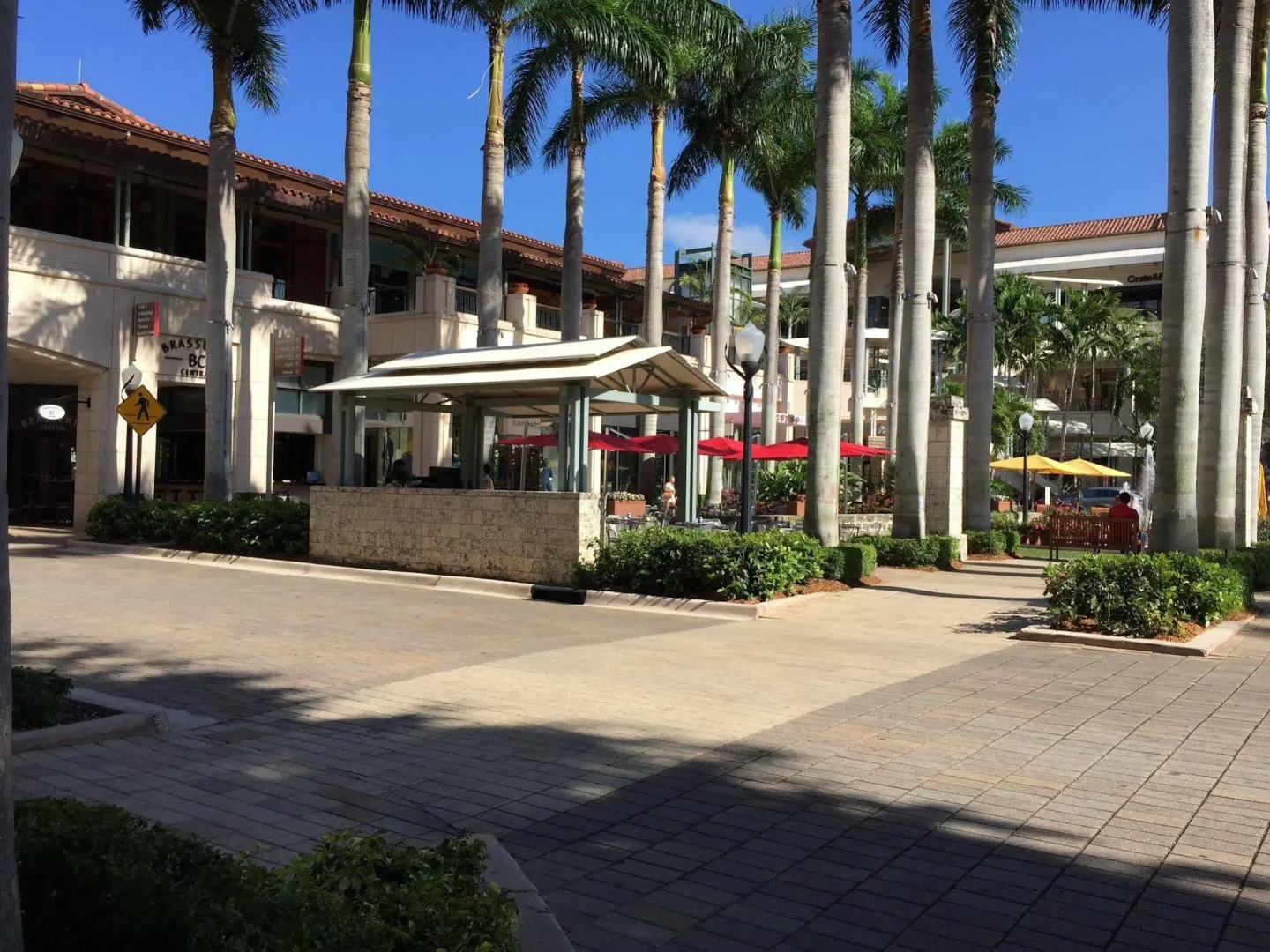 Luxury Suite in Coral Gables by LYX Miami Suites