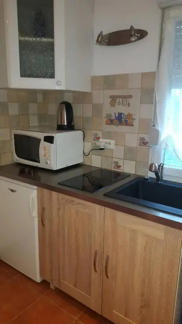 Près d'Evry, petite maison indépendante 1 ch 1 terrasse