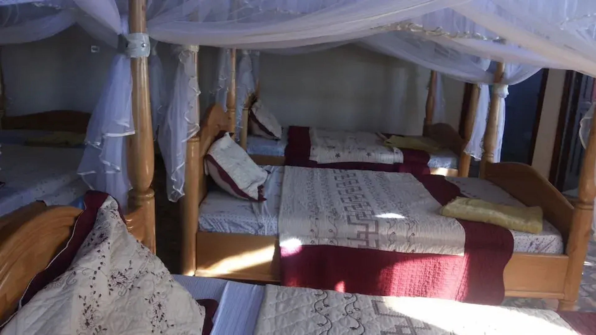 Parkside Safari Lodge