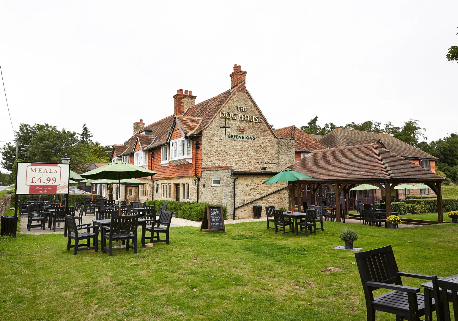 Doghouse Abingdon by Chef & Brewer Collection