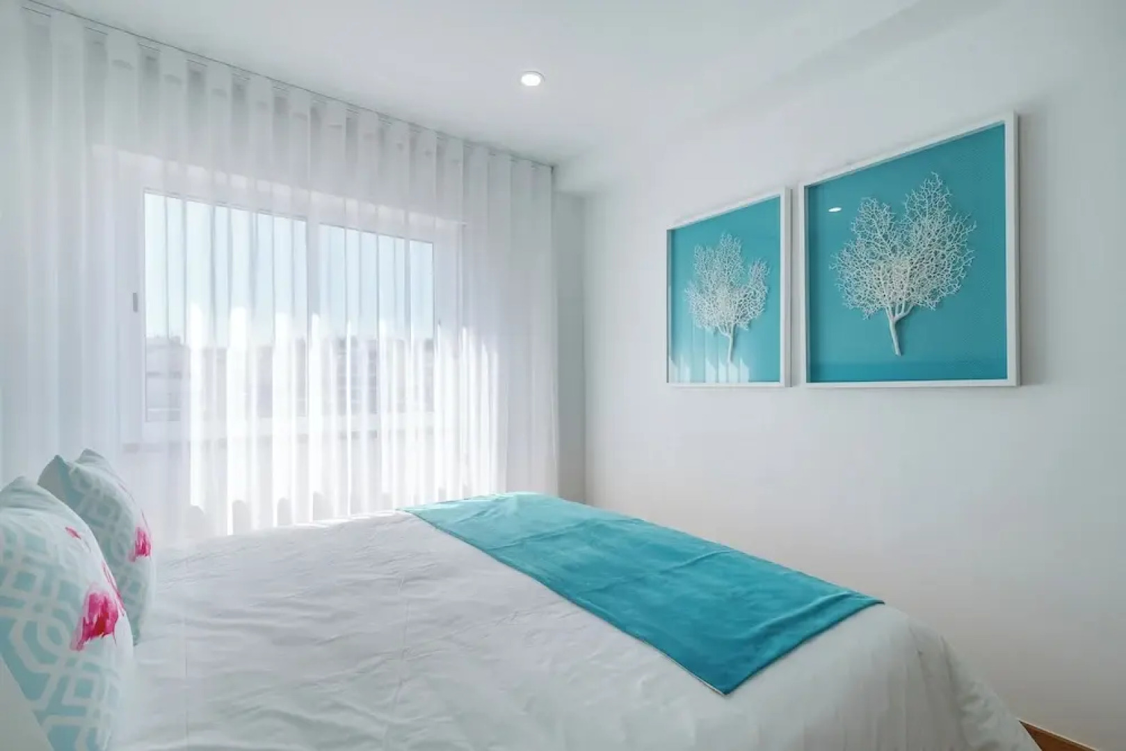 Beachside Getaway Near Paço De Arcos Train Station