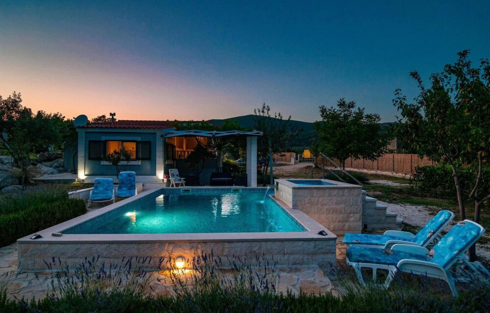 Awesome Home in Plano With Wifi and 2 Bedrooms