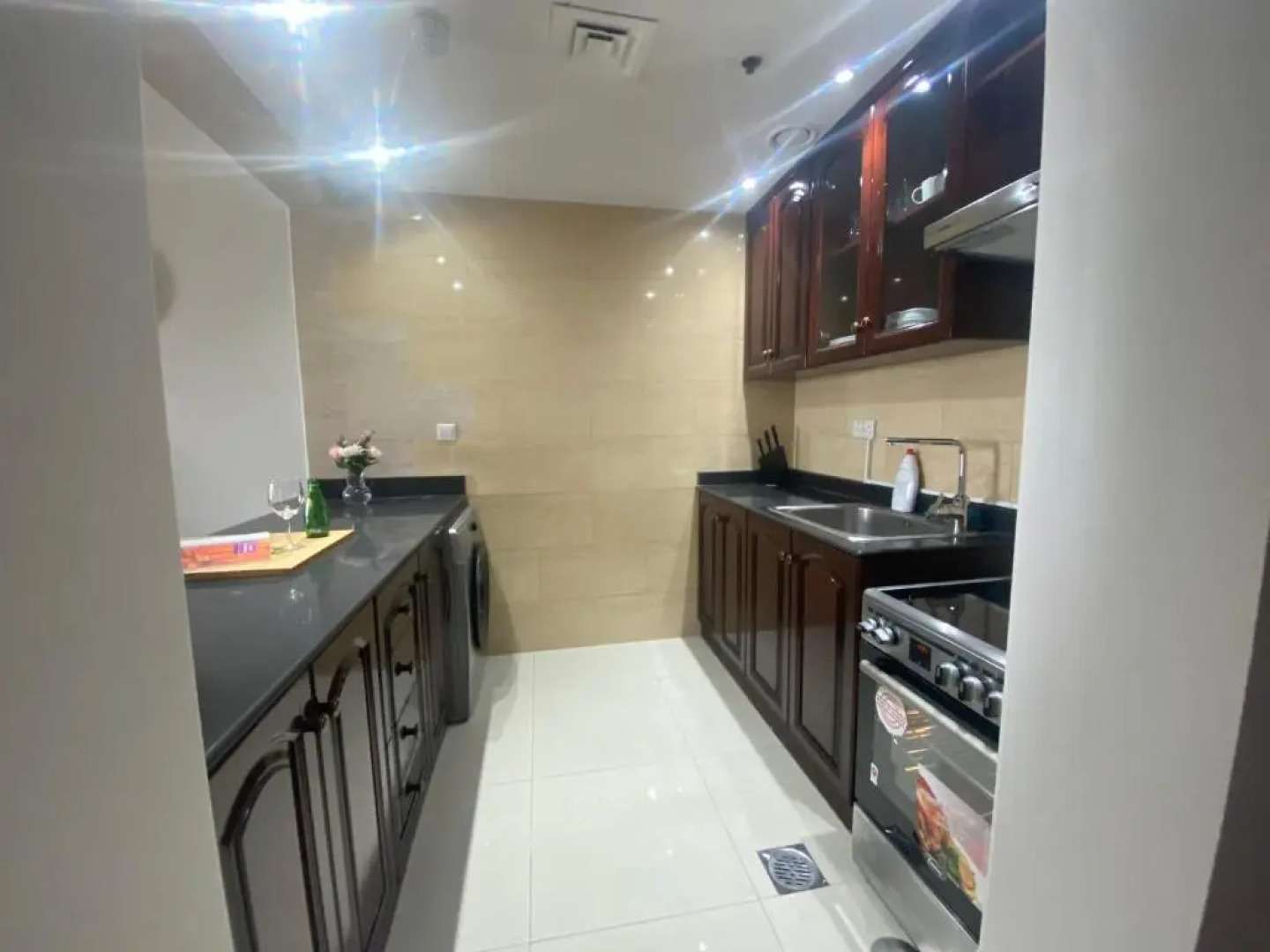 Dreamy Seaview 1 Bed (w. internet/tv/power/water)