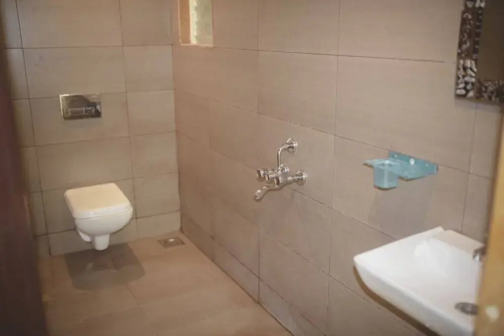 White House Beach Resort by OYO Rooms